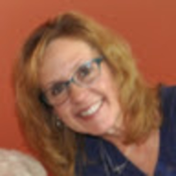 Meet your Posher, Janet - Picture 1 of 1